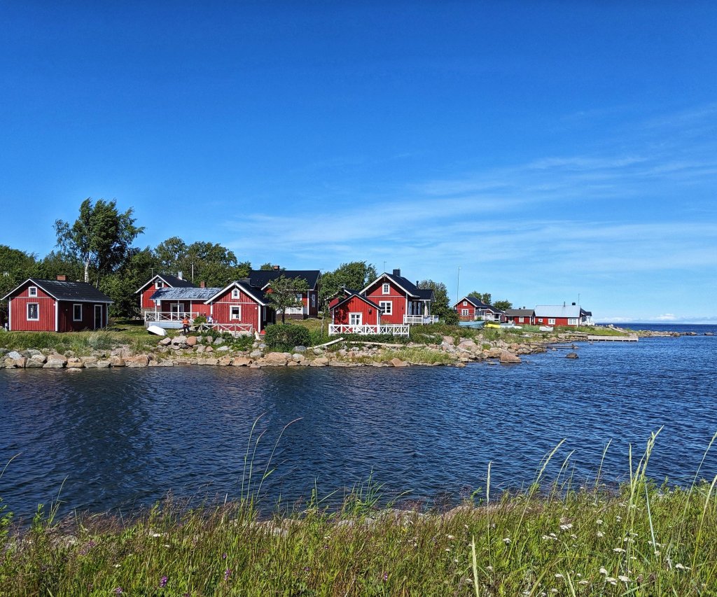 Coastal Finland, Lapland and the Arctic&nbsp;Circle